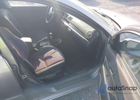 2005 Mazda 3 Hatchback z USA, uszkodzony, nr VIN JM1BK143951255390